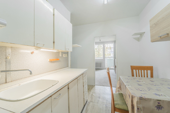 Kuchyň - Prodej bytu 2+kk v osobním vlastnictví 40 m², Praha 9 - Prosek