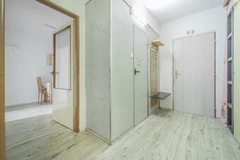 Prodej bytu 2+kk v osobním vlastnictví 40 m², Praha 9 - Prosek