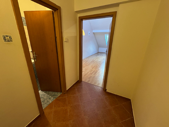 Pronájem bytu 2+kk v osobním vlastnictví 50 m², Praha 5 - Smíchov