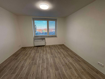 Pronájem bytu 1+1 v osobním vlastnictví 26 m², Uherský Brod