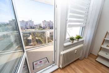 Prodej bytu 3+1 v osobním vlastnictví 71 m², Praha 8 - Troja