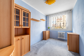 Prodej bytu 3+1 v osobním vlastnictví 74 m², Praha 9 - Újezd nad Lesy