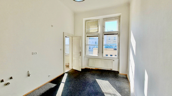 Pronájem kancelářských prostor 75 m², Praha 8 - Karlín