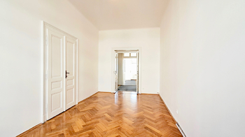 Pronájem kancelářských prostor 75 m², Praha 8 - Karlín