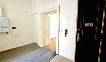 Pronájem obchodních prostor 47 m², Praha 8 - Karlín