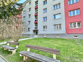 Pronájem bytu 2+1 v družstevním vlastnictví 51 m², Praha 6 - Břevnov