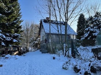 Prodej pozemku 901 m², Pulečný