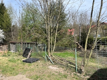 Prodej pozemku 901 m², Pulečný