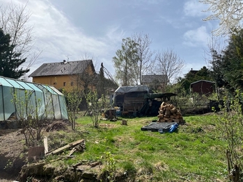 Prodej pozemku 901 m², Pulečný