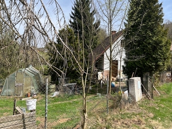 Prodej pozemku 901 m², Pulečný