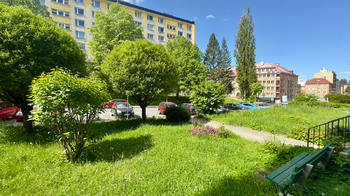 Výhled z lodžie - Prodej bytu 1+1 v družstevním vlastnictví 42 m², Liberec