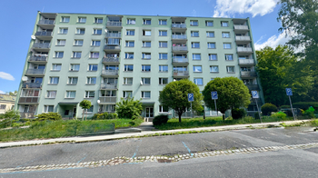 Bytový dům - Prodej bytu 1+1 v družstevním vlastnictví 42 m², Liberec 
