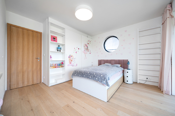 Prodej domu 321 m², Praha 10 - Malešice