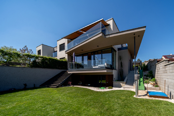 Prodej domu 321 m², Praha 10 - Malešice