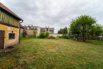 Pronájem obchodních prostor 619 m², Kostelní Lhota