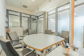 Pronájem kancelářských prostor 183 m², Kladno