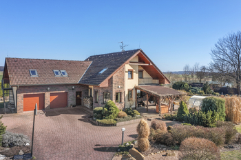 Prodej domu 283 m², Býšť