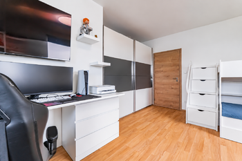 Prodej domu 180 m², Veleň