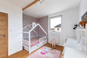 Prodej domu 180 m², Veleň
