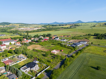 Prodej pozemku 985 m², Srbice