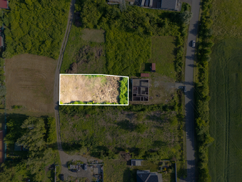 Prodej pozemku 985 m², Srbice