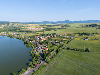 Prodej pozemku 985 m², Srbice