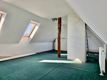 Prodej domu 215 m², Mečeříž
