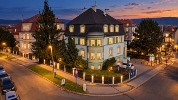Prodej nájemního (činžovního) domu 730 m², Teplice