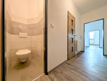 chodba ... - Prodej bytu 3+kk v osobním vlastnictví 85 m², Havlíčkův Brod