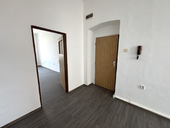 kancelář 1 - Pronájem kancelářských prostor 33 m², Plzeň