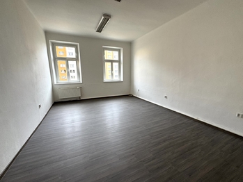 kancelář 2 - Pronájem kancelářských prostor 45 m², Plzeň