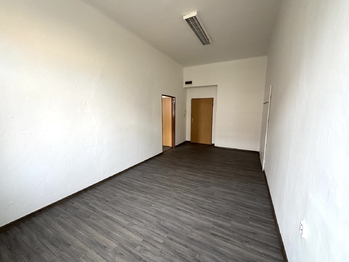 kancelář 1 - Pronájem kancelářských prostor 45 m², Plzeň