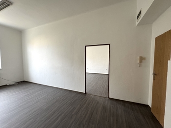 kancelář 1 - Pronájem kancelářských prostor 45 m², Plzeň