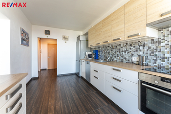 Prodej bytu 3+1 v osobním vlastnictví 99 m², Praha 5 - Stodůlky