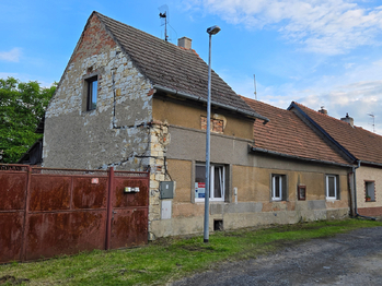 Prodej domu 101 m², Želkovice