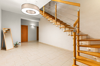 Prodej domu 307 m², Senohraby