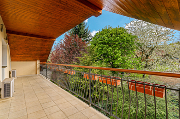 Prodej domu 307 m², Senohraby