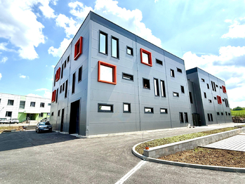 Pronájem kancelářských prostor 302 m², Slaný