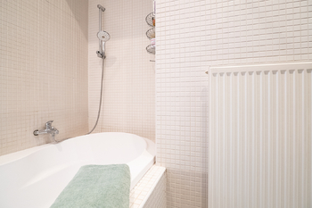 Prodej bytu 2+kk v osobním vlastnictví 86 m², Praha 7 - Holešovice