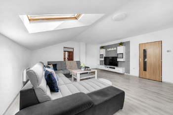 Prodej domu 217 m², Odřepsy