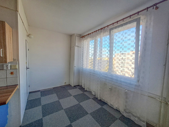 kuchyně - Pronájem bytu 3+1 v osobním vlastnictví 66 m², České Budějovice