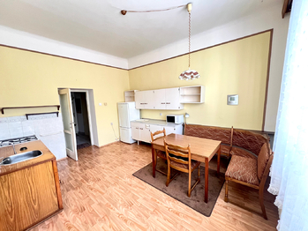 Prodej bytu 3+1 v osobním vlastnictví 93 m², Pohořelice