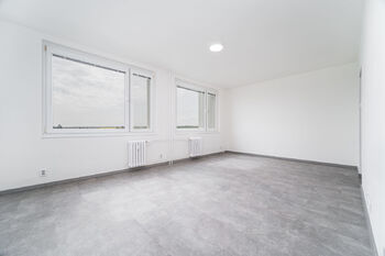 Pokoj - Pronájem bytu 1+kk v osobním vlastnictví 34 m², Český Brod
