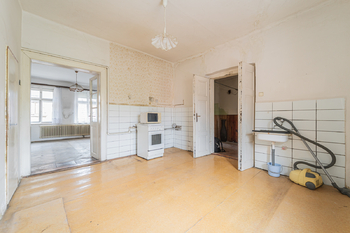 Kuchyň - Prodej nájemního domu 357 m², Kutná Hora