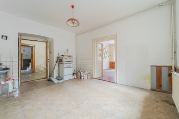 Pokoj 1 - Prodej nájemního domu 357 m², Kutná Hora