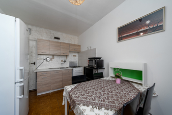 Prodej bytu 3+1 v osobním vlastnictví 52 m², Praha 9 - Střížkov