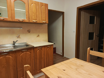 Pronájem bytu 1+1 v družstevním vlastnictví 34 m², Krupka