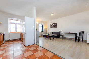Prodej RD Březnice_byt - Prodej domu 250 m², Březnice