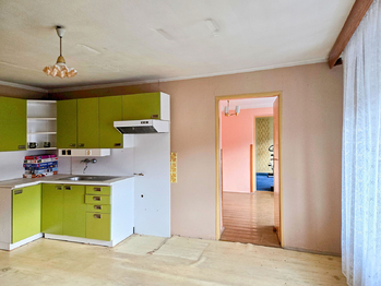 Kuchyně 2.NP - Prodej domu 278 m², Prostějovičky