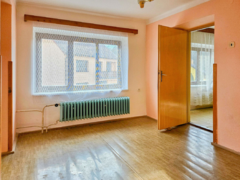 Pokoj 2.NP - Prodej domu 278 m², Prostějovičky